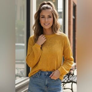 Heart of Gold Lightweight Knit